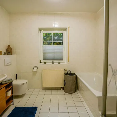 Seewind, Schulstrasse 11